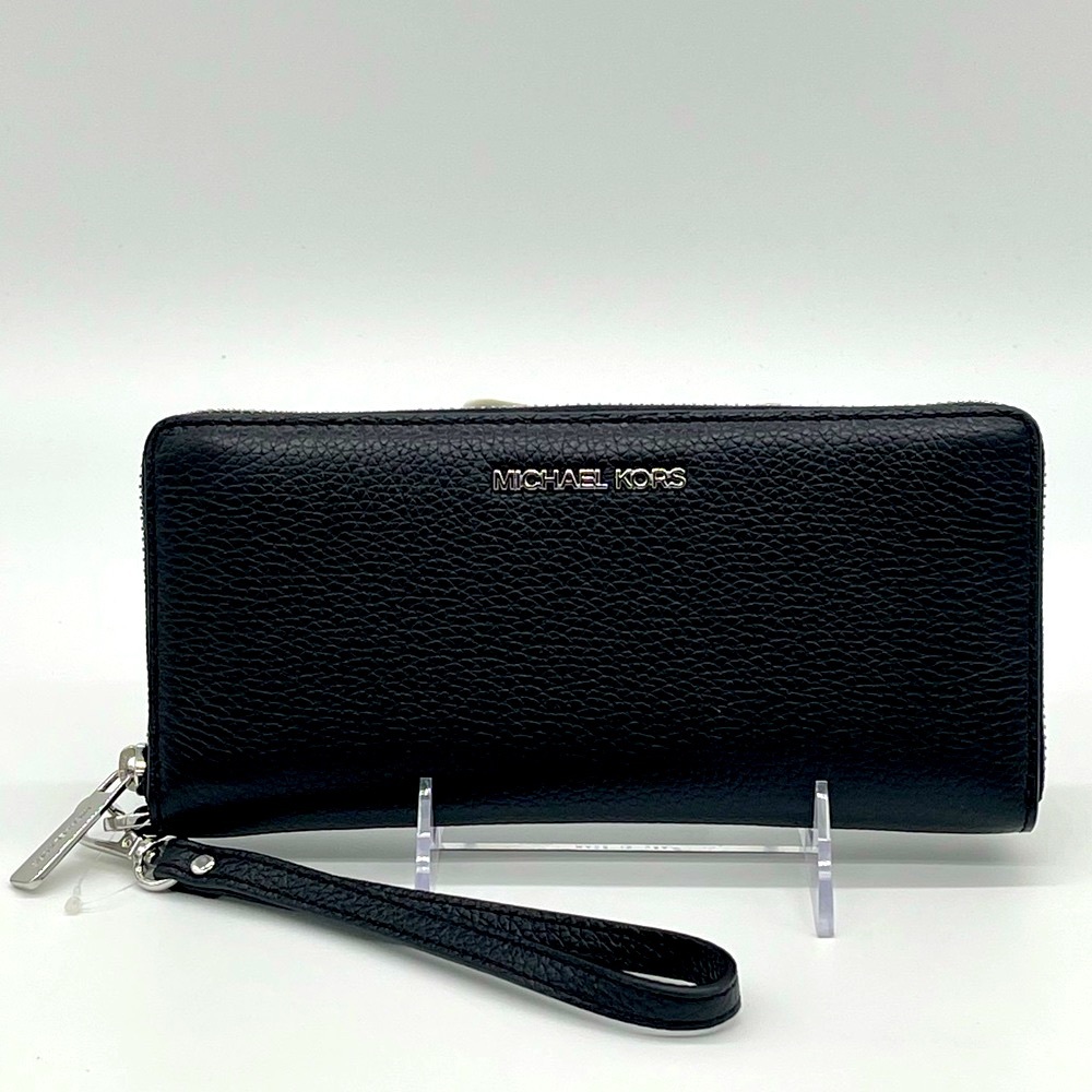 NWT Michael Kors Large Continental Wallet Wristlet